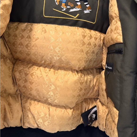 ***SOLD***Moose knuckles jacket - Picture 13 of 13